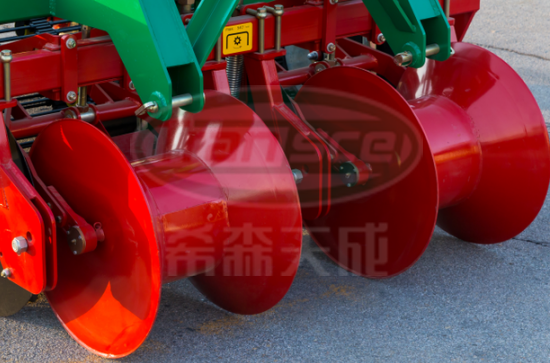 2017新款！4UX-170A型悬挂式马铃薯收获机，你值得拥有！